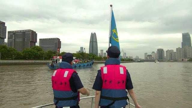 1656458920416_62bb8ea8159bb85faf32936c