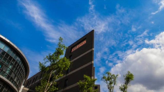 b5780f6928414904a3c90823165f9da7