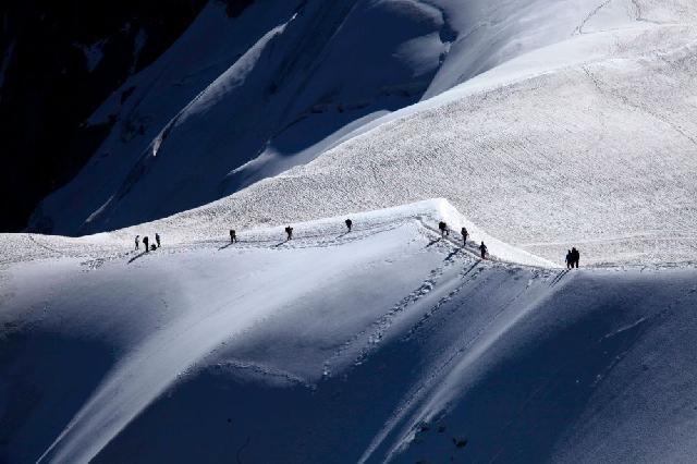 a_772782653244960768