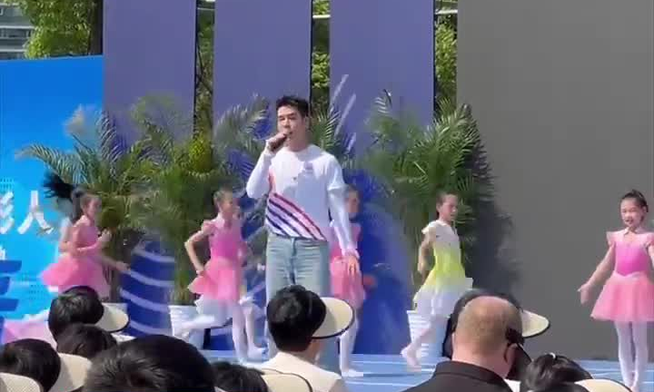 周洁琼、盛一伦、王子奇，诸多青年电影人现身杭州迎亚运