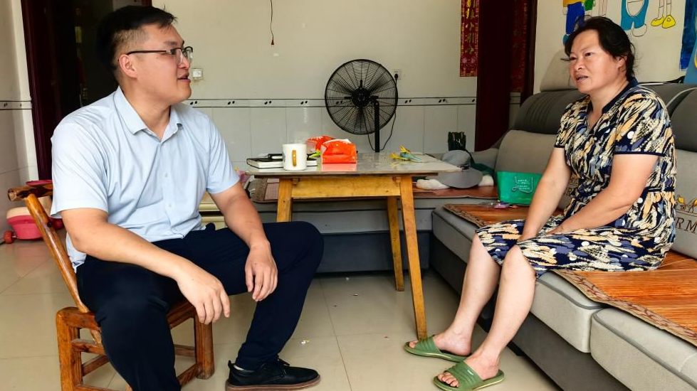 党旗在基层一线高高飘扬丨“去有村的地方”——湖南有一群青年党员这样选择