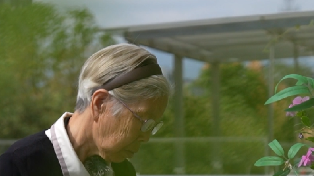 俞女士在塔山居家养老服务中心的精致日常 |《第1聚焦》