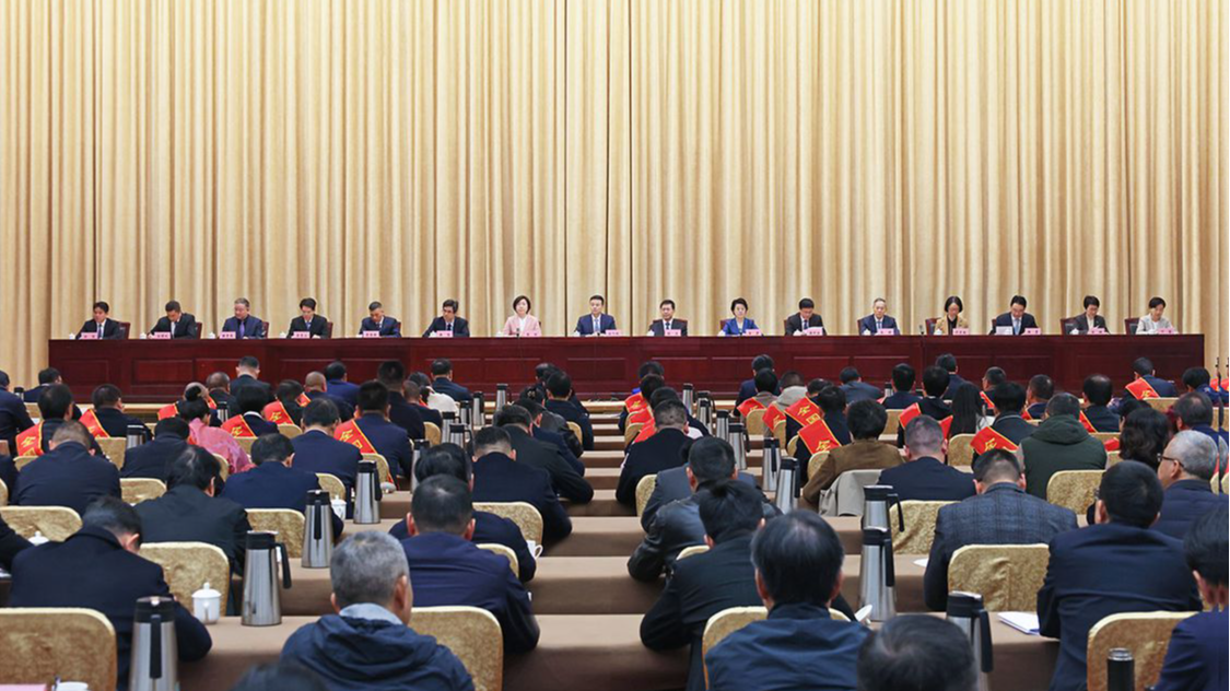 市委市政府召开全市高水平文明城市建设推进会 乘势而进建设更高水平文明城市 点亮现代化滨海大都市文明之光 汤飞帆讲话 陈龙出席 张丽主持