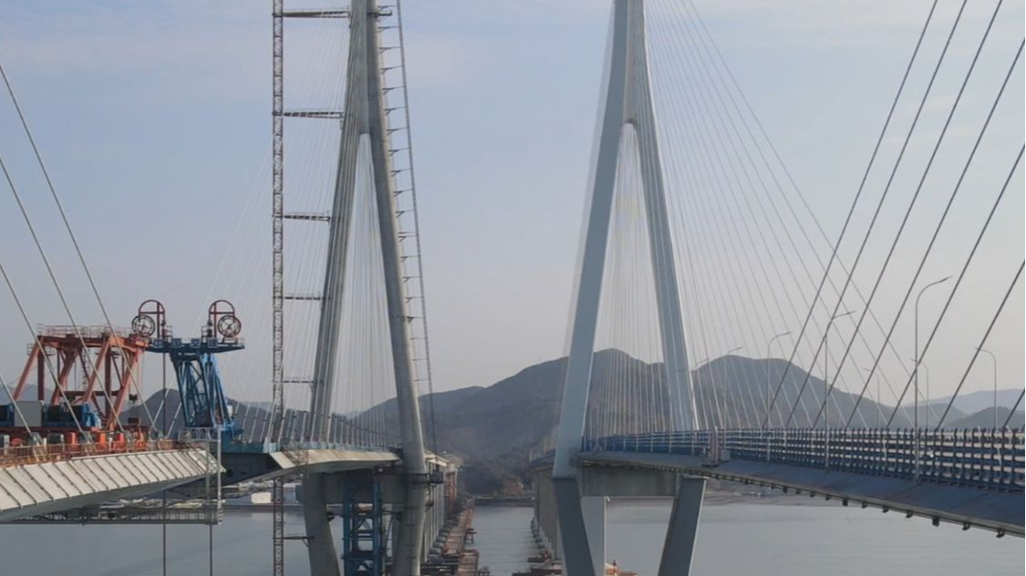 冲刺最后36米！市域铁路象山港跨海大桥合龙在即