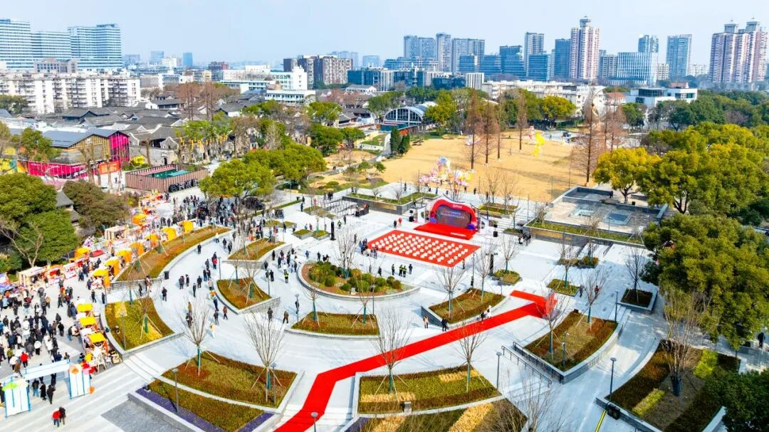 今天起，中山广场正式开放！