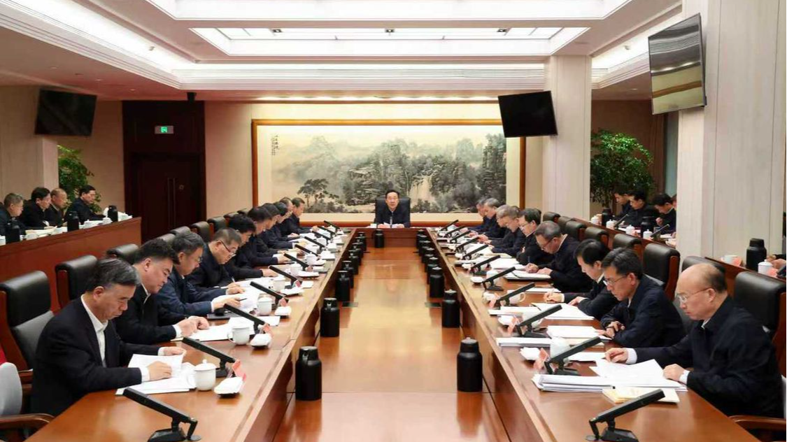 省委理论学习中心组举行树立和践行正确政绩观学习教育专题学习会 王浩主持并讲话 刘捷廉毅敏王成出席