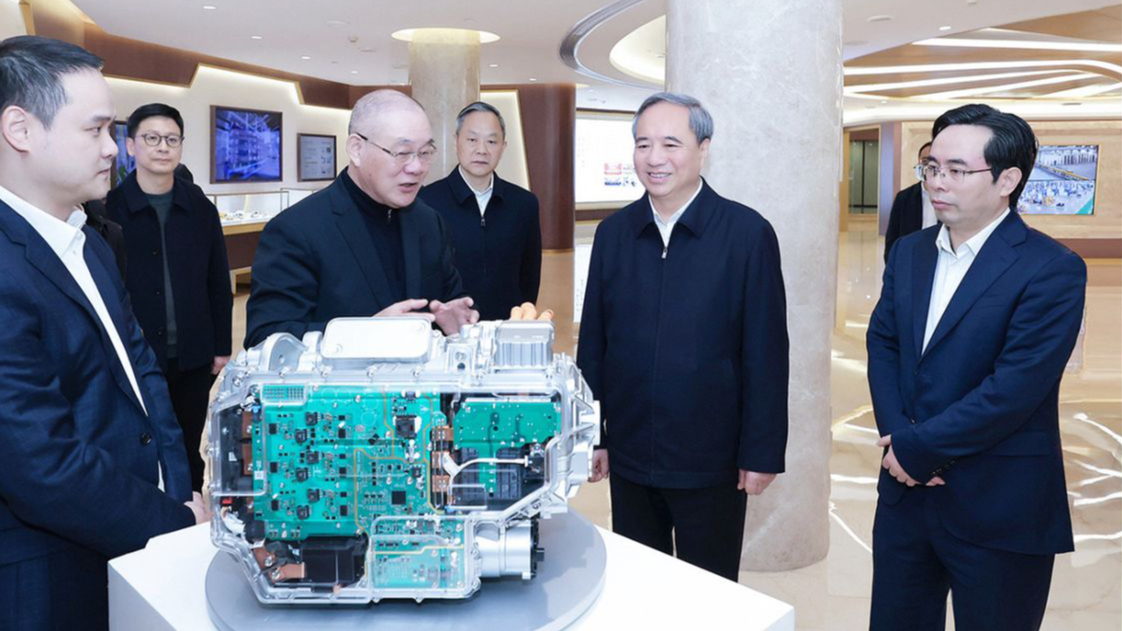 王成赴江北区宣讲全国两会精神并调研：以“走前列、作示范”标准大抓落实 奋力交出“十五五”开局之年精彩答卷