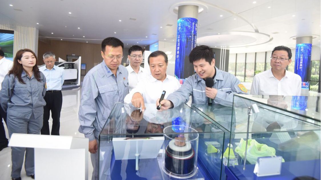 廉毅敏在宁波调研时强调 加快构建浙江特色现代化产业体系 塑造发展新动能新优势