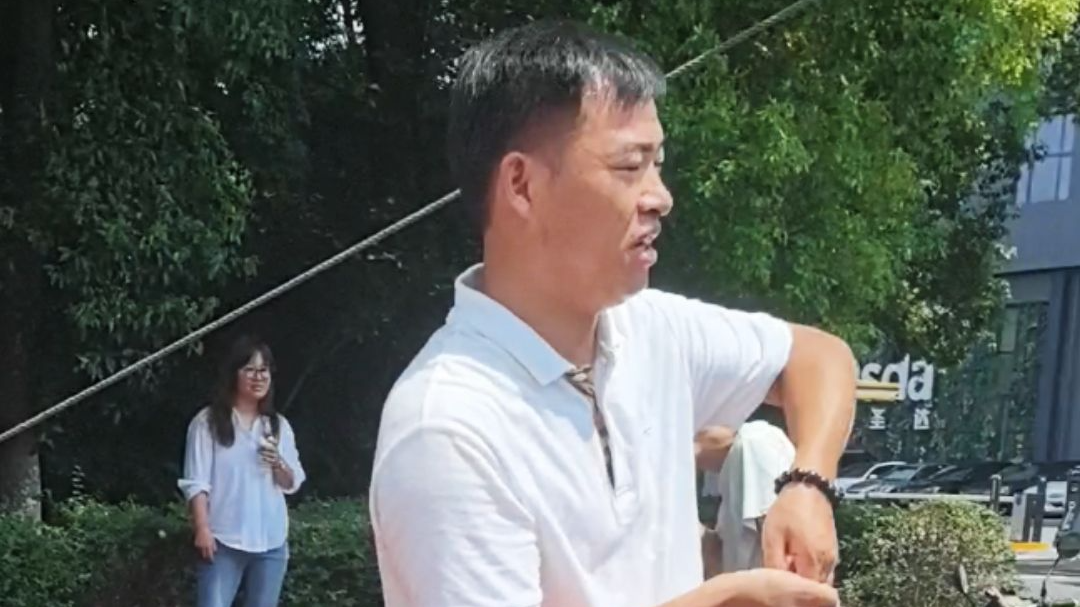 在宁波呆了近20年的河南小伙，从老家运来西瓜，没想到被宁波爱心人士大量订购