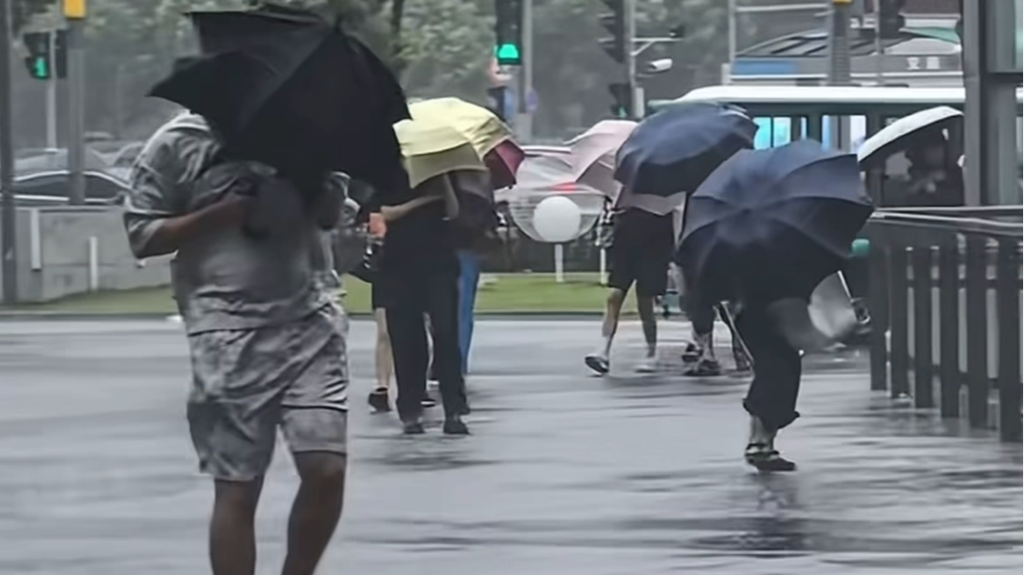 宁波调整防台风应急响应为Ⅳ级