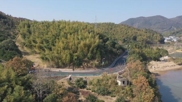 生态环境部：过去十年 我国非化石能源消费占比提高6.9个百分点