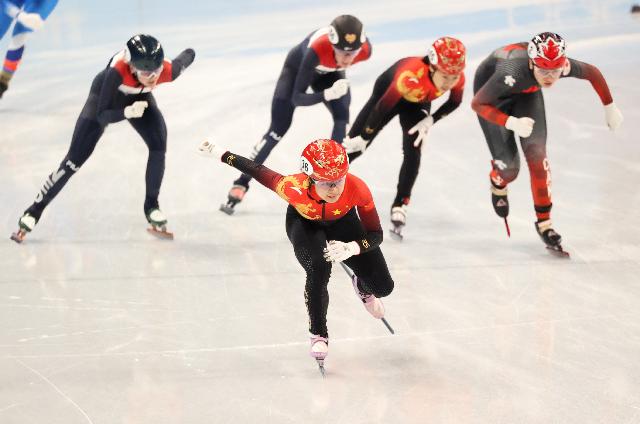 韩雨桐小组第二晋级短道速滑女子1500米决赛