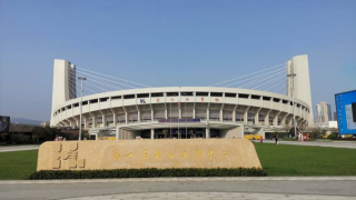 亚运新景观 | 双环屏、激光投影……焕新后的黄龙体育中心体育场真的超酷