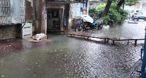 台风“康妮”带来强降雨影响 城区部分点位出现积水情况