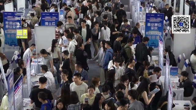 2025宁波人才日 | “奔甬而来”首场招聘会火热开场 460余人达成就业意向