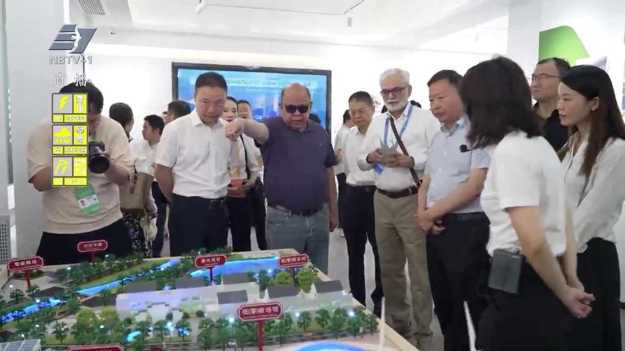上海合作组织官员在我市参观考察