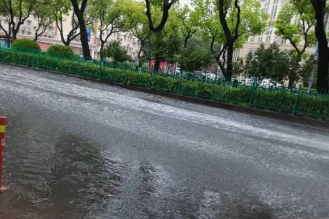台风“竹节草”已登陆，宁波部分路段积水封道！