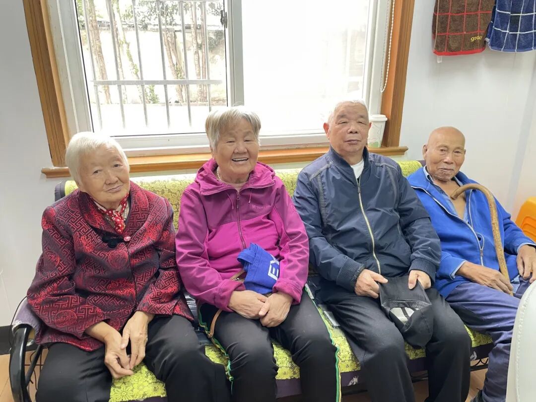 新碶这个理发师，“生意”越来越好了