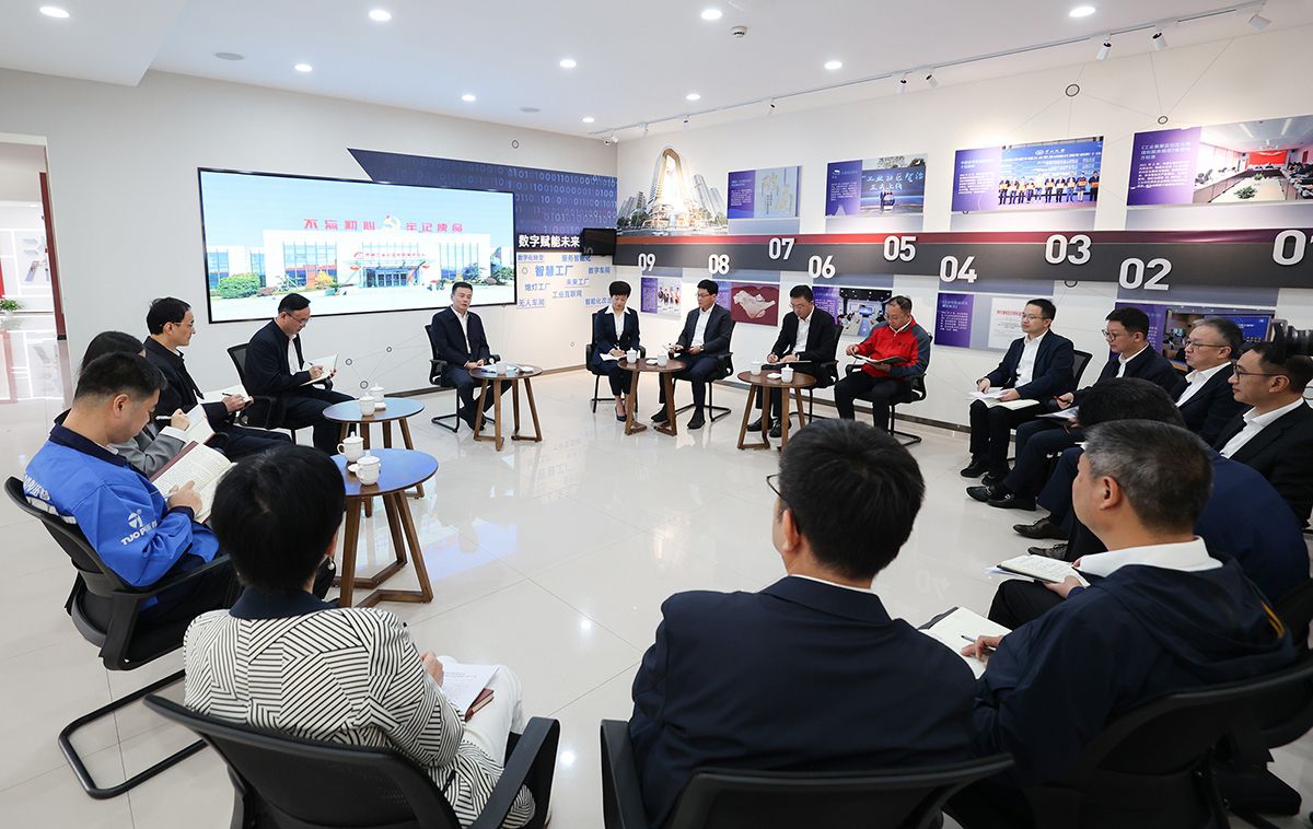 汤飞帆在北仑宣讲党的二十届四中全会精神时强调：深入学习宣传贯彻党的二十届四中全会精神  凝心聚力谱写中国式现代化市域实践新篇章