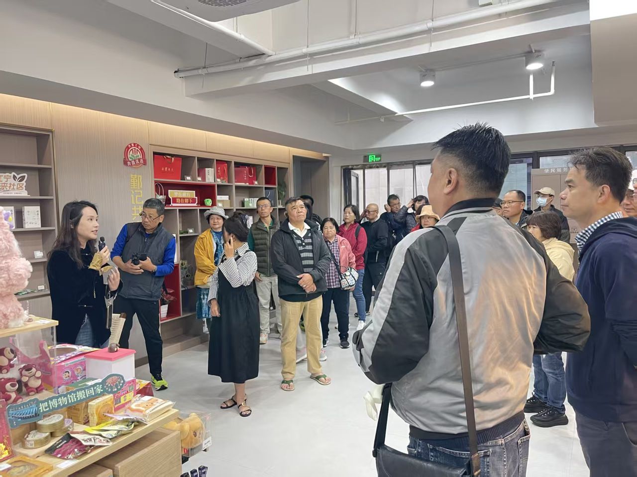 打卡“未来社区”探店“非遗手作” 鄞台同胞这场交流超有料