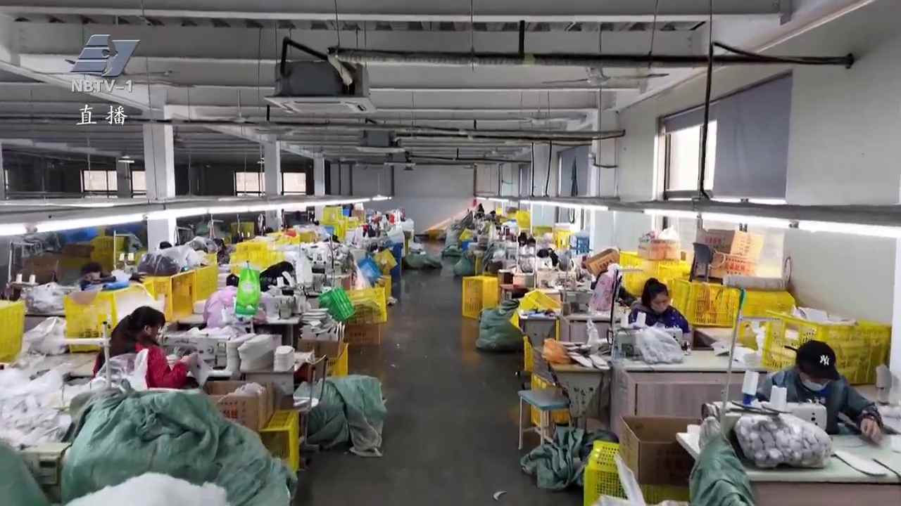 慈溪：寒冬催热“暖经济” 小棉拖迎来“大生意”