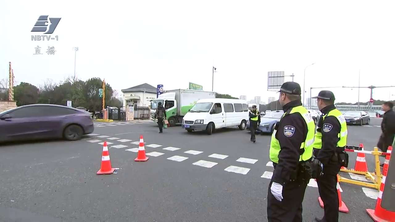 2026春运丨严格执法保畅通 暖心服务伴归途