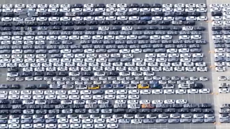 总出口额突破400亿元丨2025年宁波口岸汽车出口势头强劲