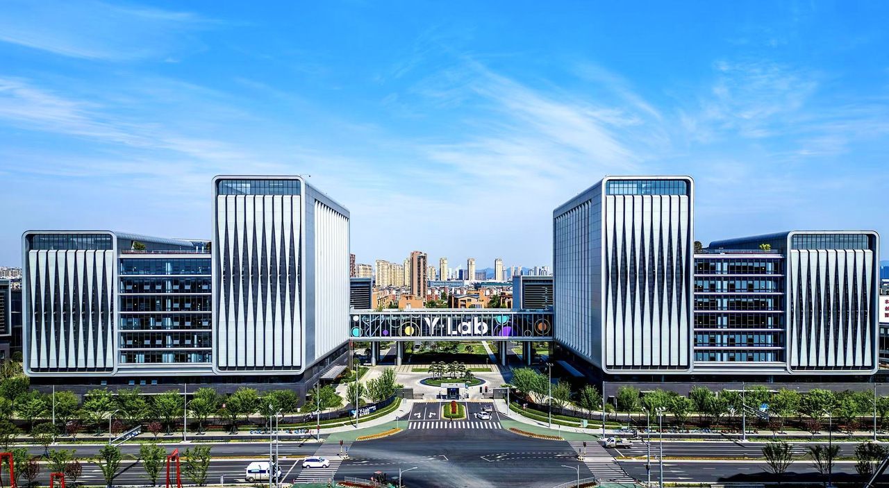 浙报头版｜一座城与一群追梦人的“万有引力” 宁波优化创新生态助力归国科创团队破壁发展