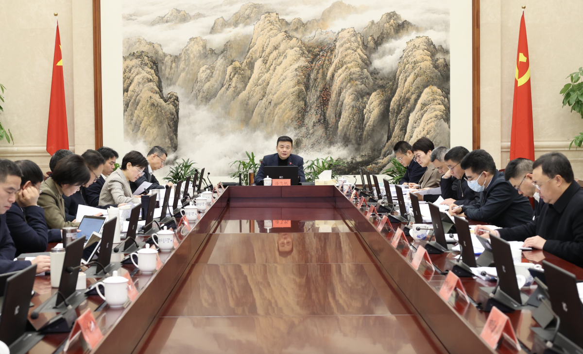 汤飞帆主持召开市政府常务会议 研究增强消费品供需适配性进一步促消费工作举措 审议科技创新投入机制改革实施方案