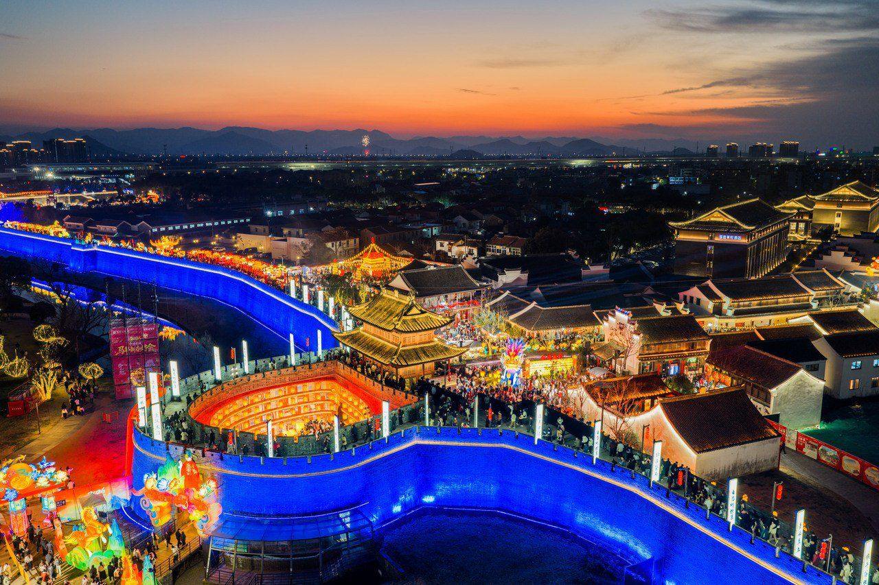 文润烟火，灯耀古城！宁波慈城开启马年文旅新篇