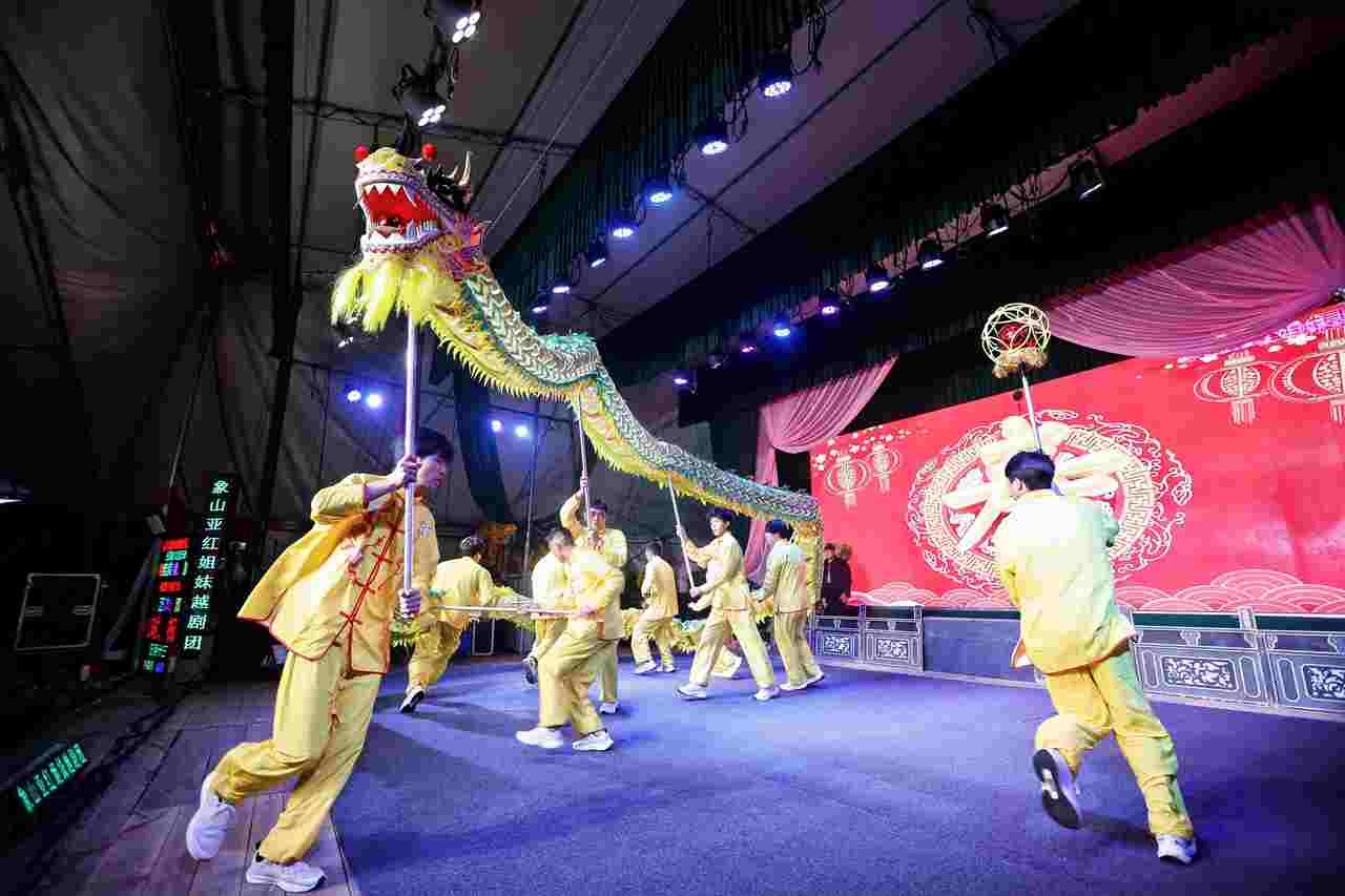 千年非遗焕新颜，奉化松岙元宵庙会盛况再现