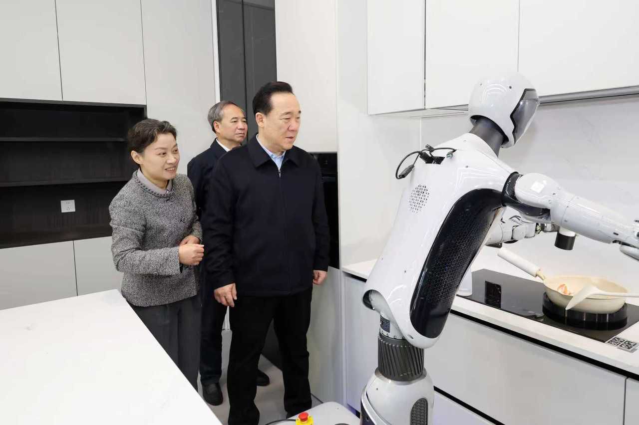 王浩赴宁波宣讲全国两会精神并调研 聚焦关键重点 找准工作切口 在打造一流创新生态、建设创新浙江上发挥重大作用 王成参加调研和座谈