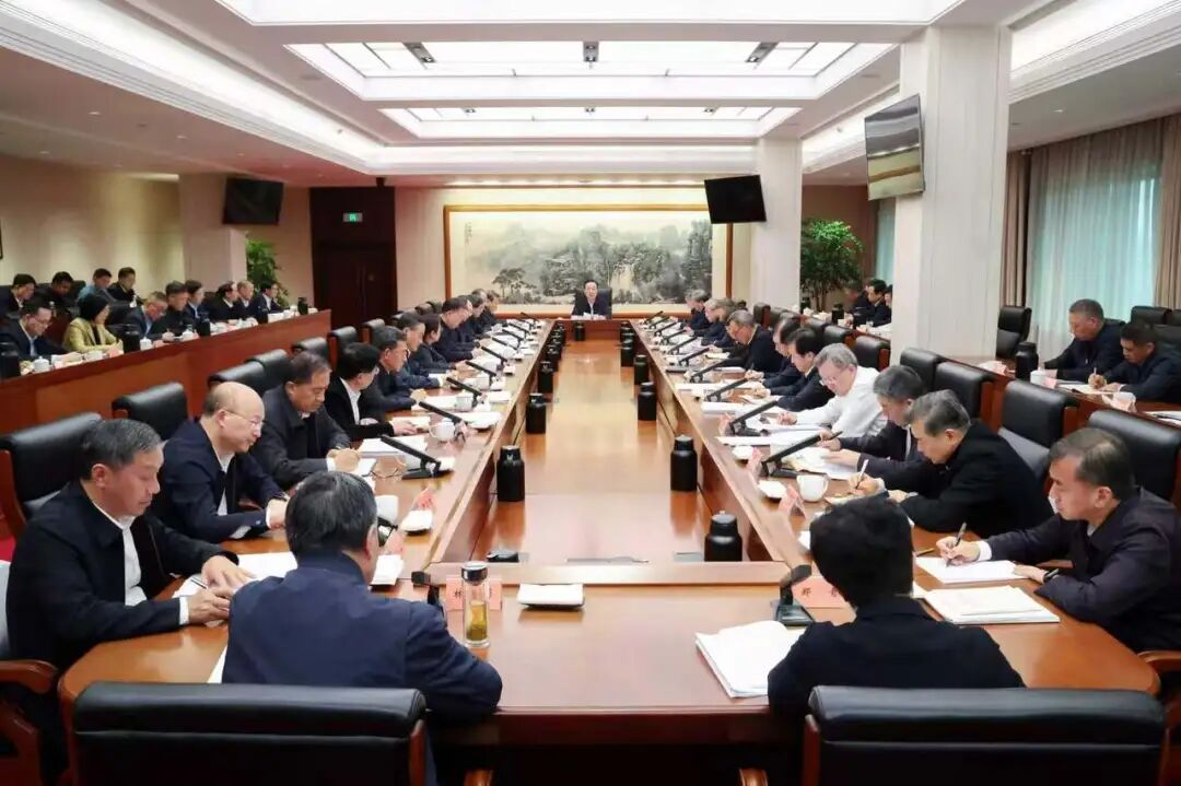 浙江省委常委会树立和践行正确政绩观学习教育专题读书班举行 王浩主持学习研讨会并讲话