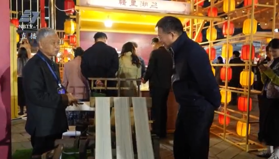 “跟着电影赏非遗”文创市集亮相天一广场