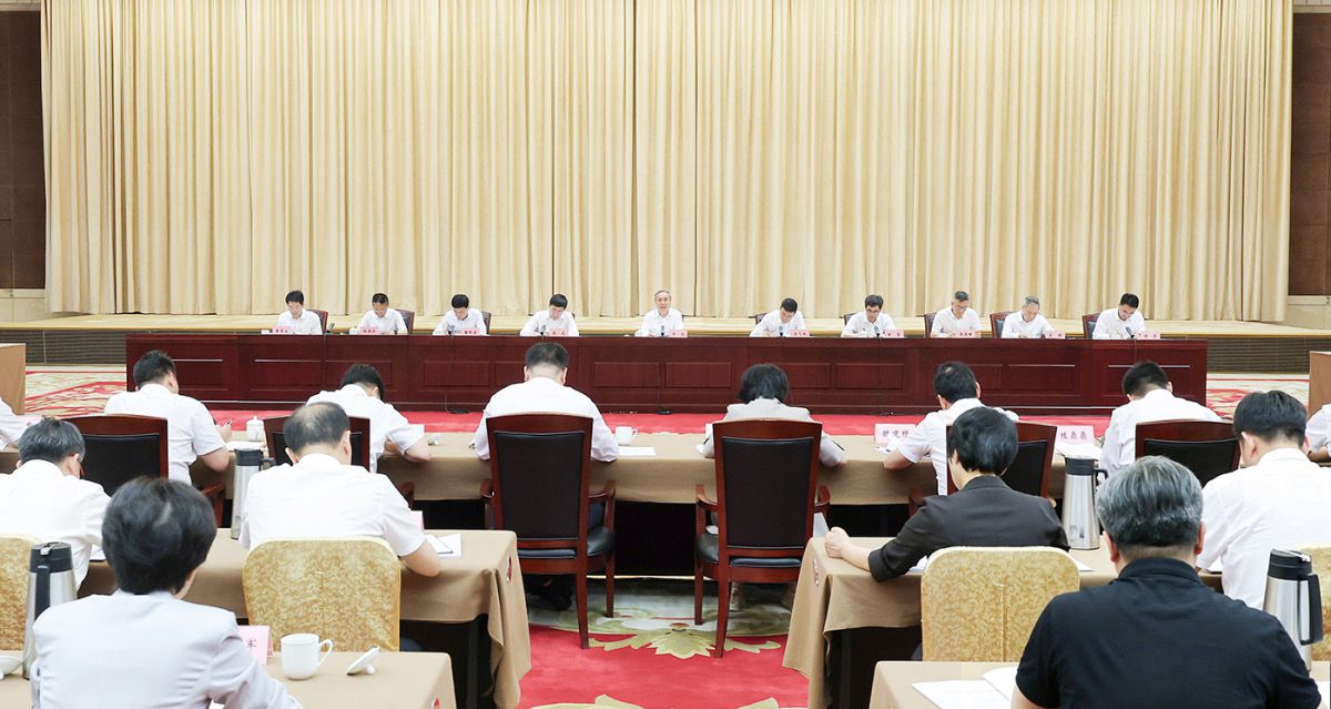 市委理论学习中心组举行习近平总书记在浙江工作期间树立和践行正确政绩观的理论和实践专题学习会