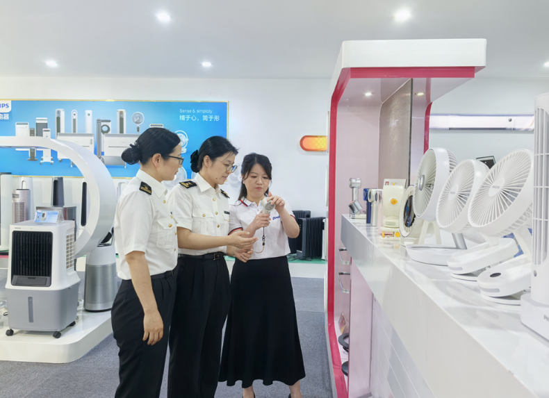 一机三用、拆分自由 慈溪“变形金刚”风扇走红欧洲市场