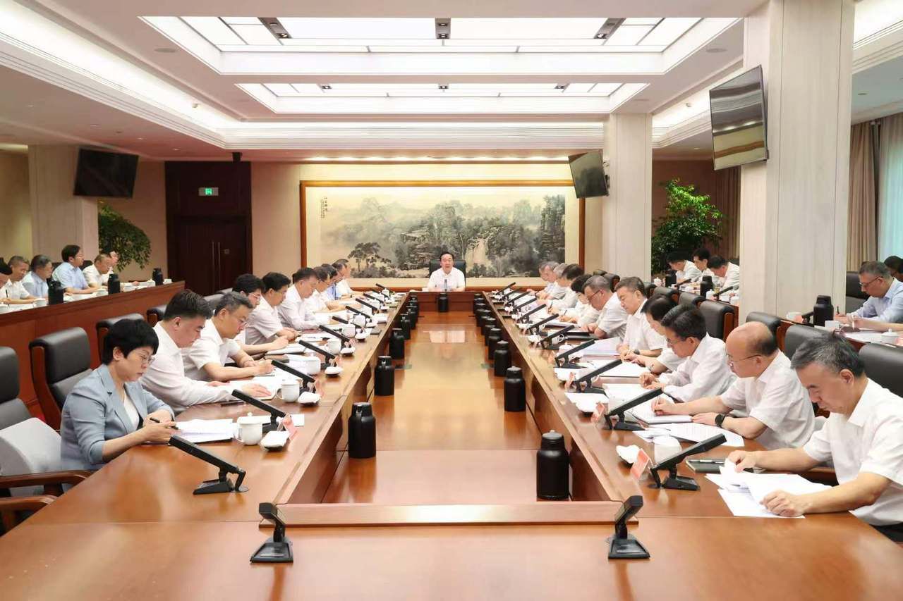 省委常委会召开会议 深入学习贯彻习近平总书记在庆祝中国共产党成立105周年大会上的重要讲话精神和习近平党建思想 省委书记王浩主持