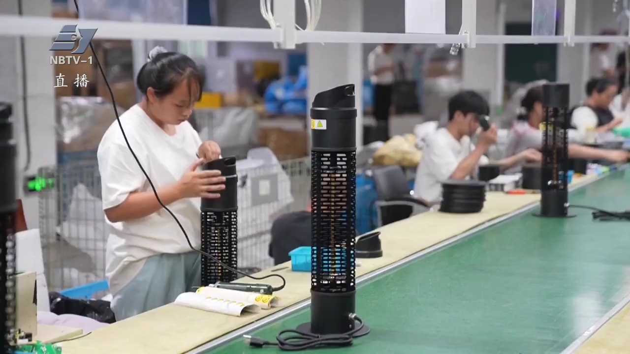 天热 慈溪电暖器出口更热